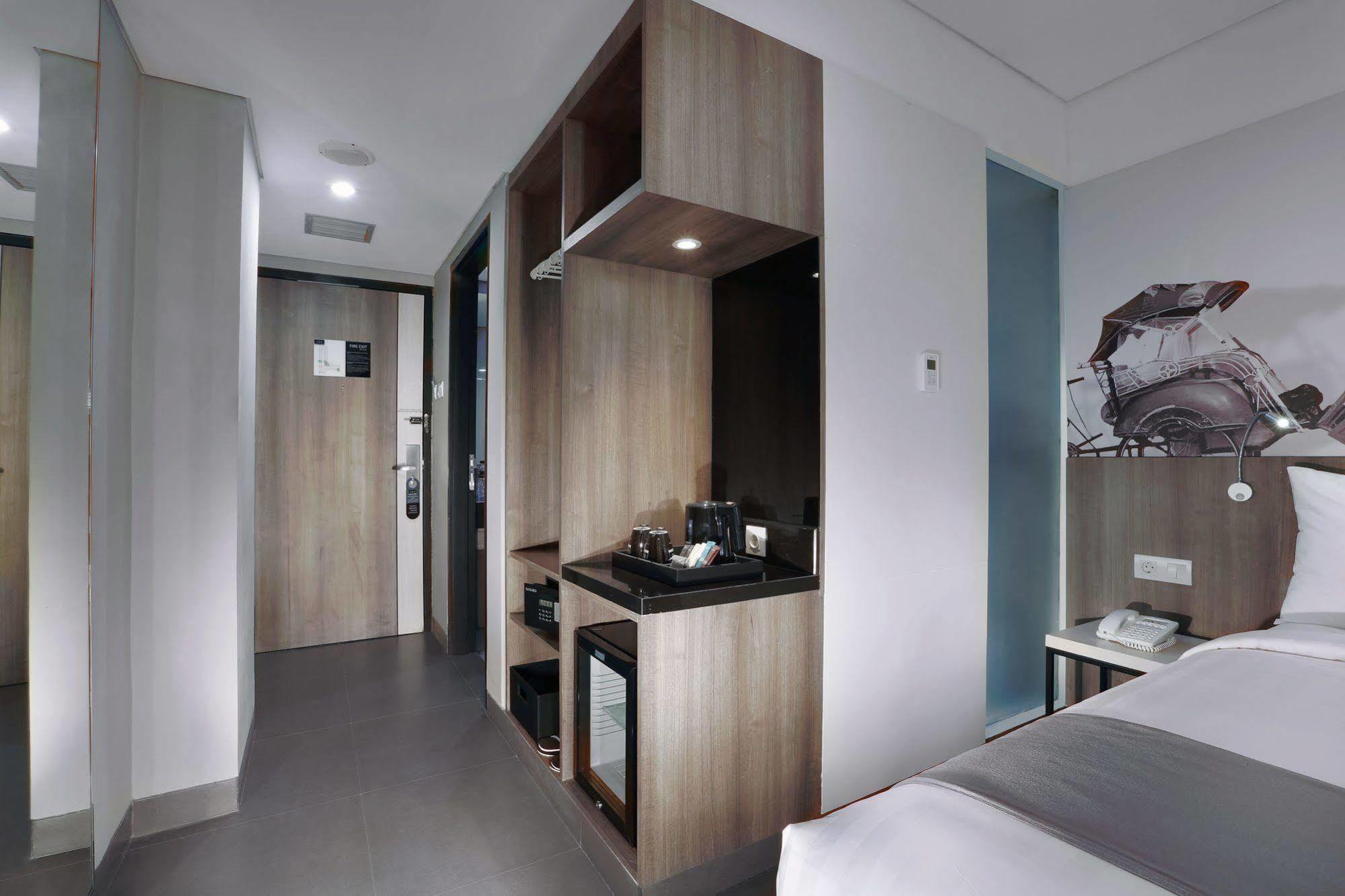 Hotel Neo Malioboro By Aston Yogyakarta Exteriér fotografie